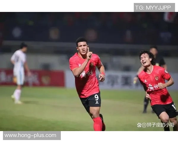 广州足球队崛起之路:从青涩到世界舞台的辉煌历程 广州足球队崛起之路:从青涩到世界舞台的辉煌历程