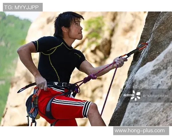 攀岩之巅:深入解析北京攀岩队的训练与技术秘诀 攀岩之巅:深入解析北京攀岩队的训练与技术秘诀