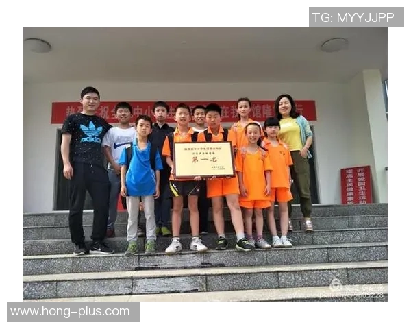 刘铮:从篮球场到人生舞台的奋斗与成长之路 刘铮:从篮球场到人生舞台的奋斗与成长之路